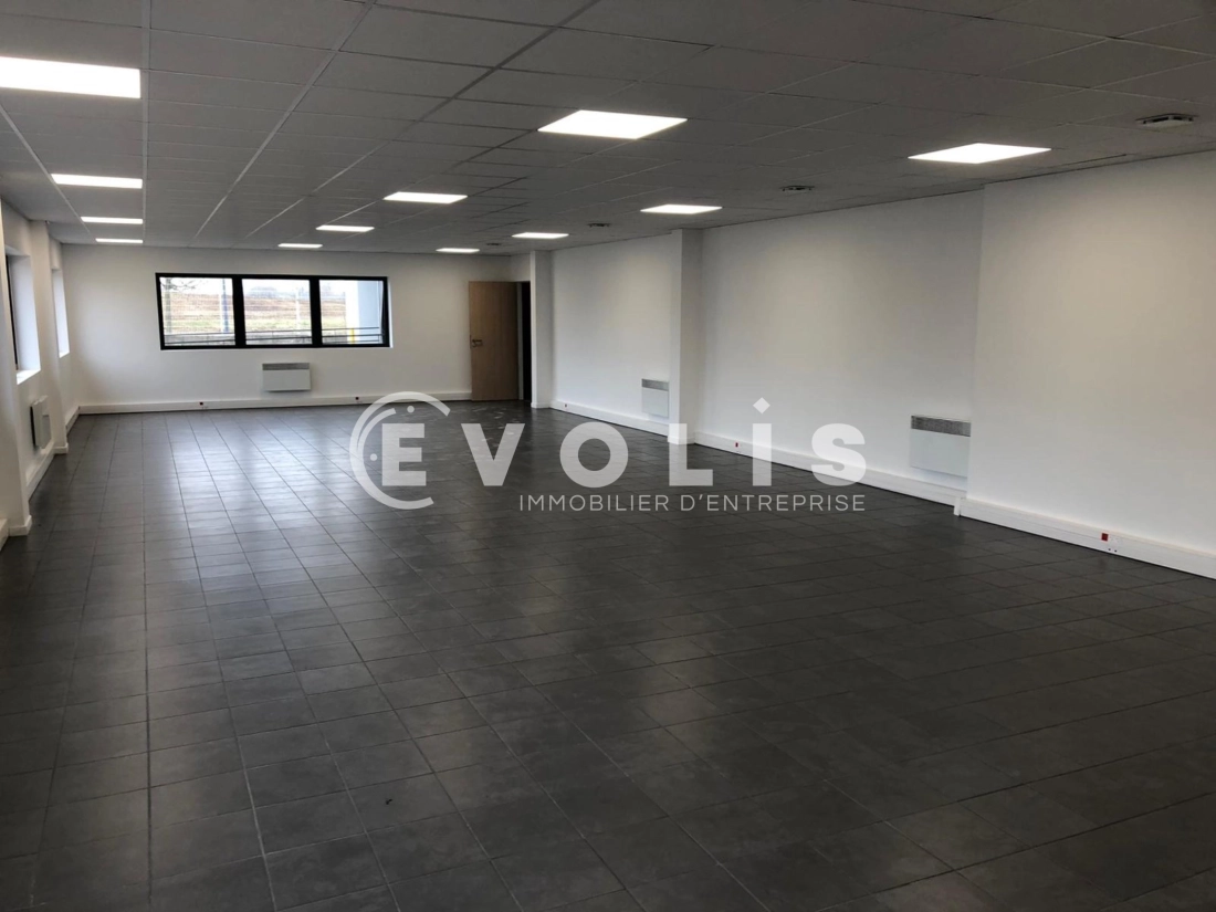 Photo 11 – location Entrepôts / activités	COLOMBIER SAUGNIEU (69124)