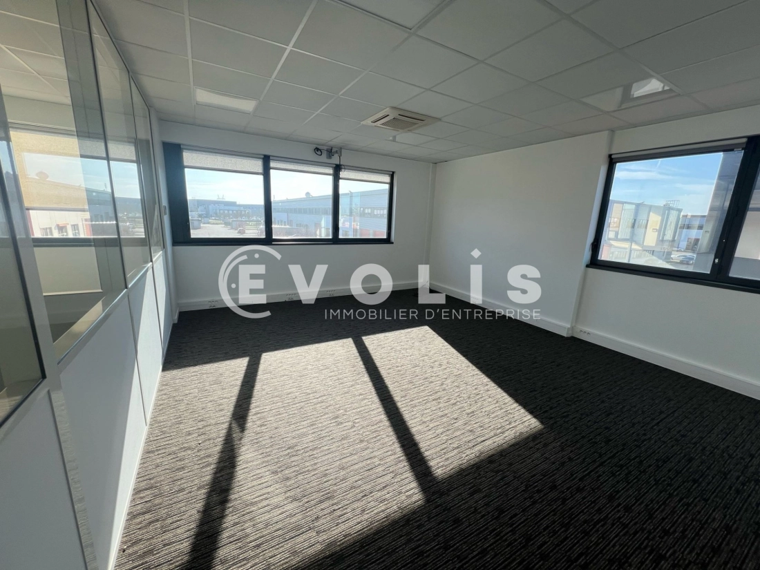 Photo 3 – location bureaux	MEYZIEU (69330)