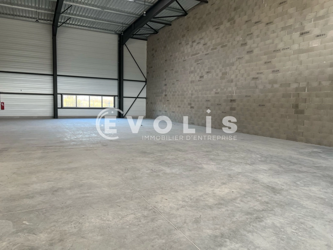 Photo 3 – location Entrepôts / activités	DAGNEUX (01120)