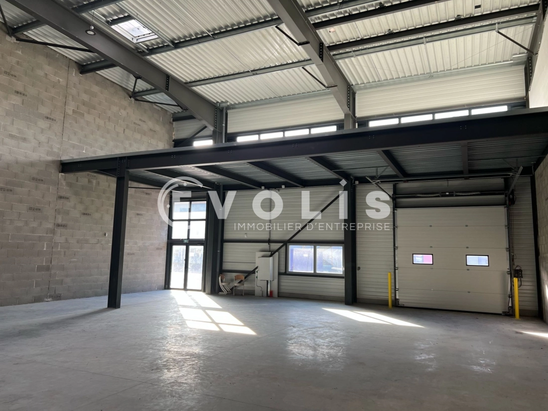 Photo 4 – location Entrepôts / activités	DAGNEUX (01120)