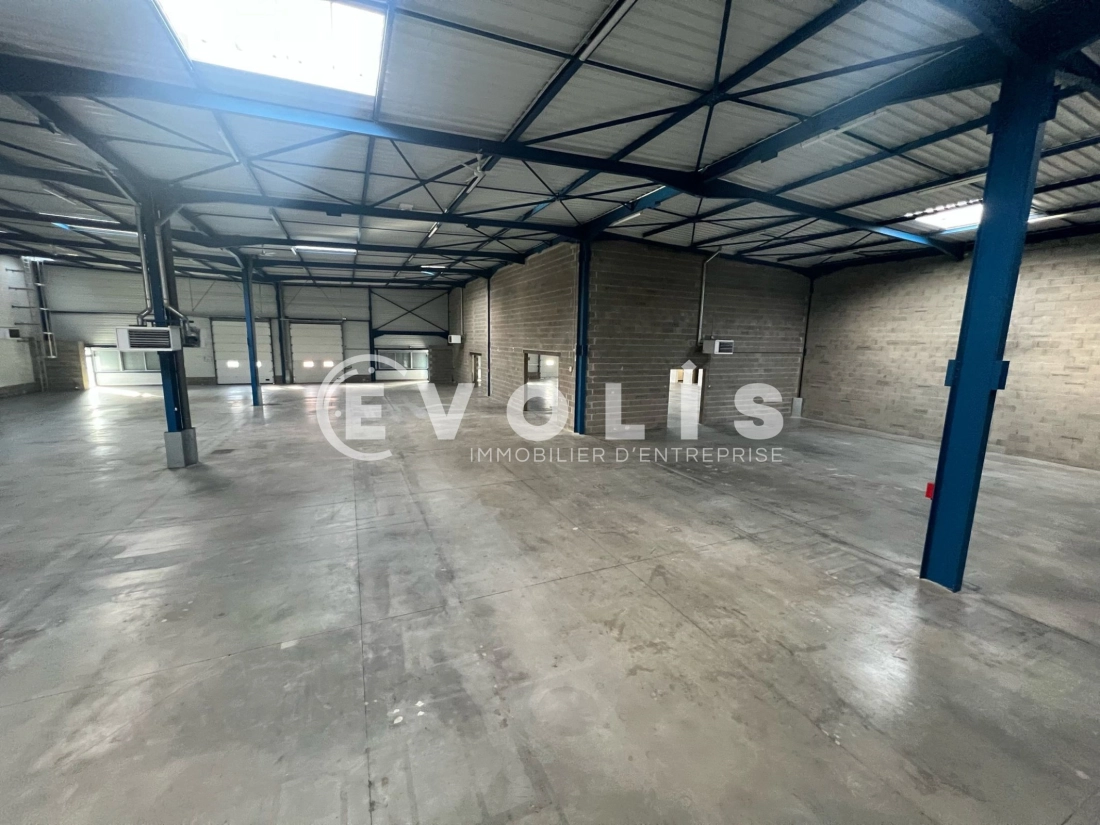 Photo 4 – location Entrepôts / activités	DAGNEUX (01120)