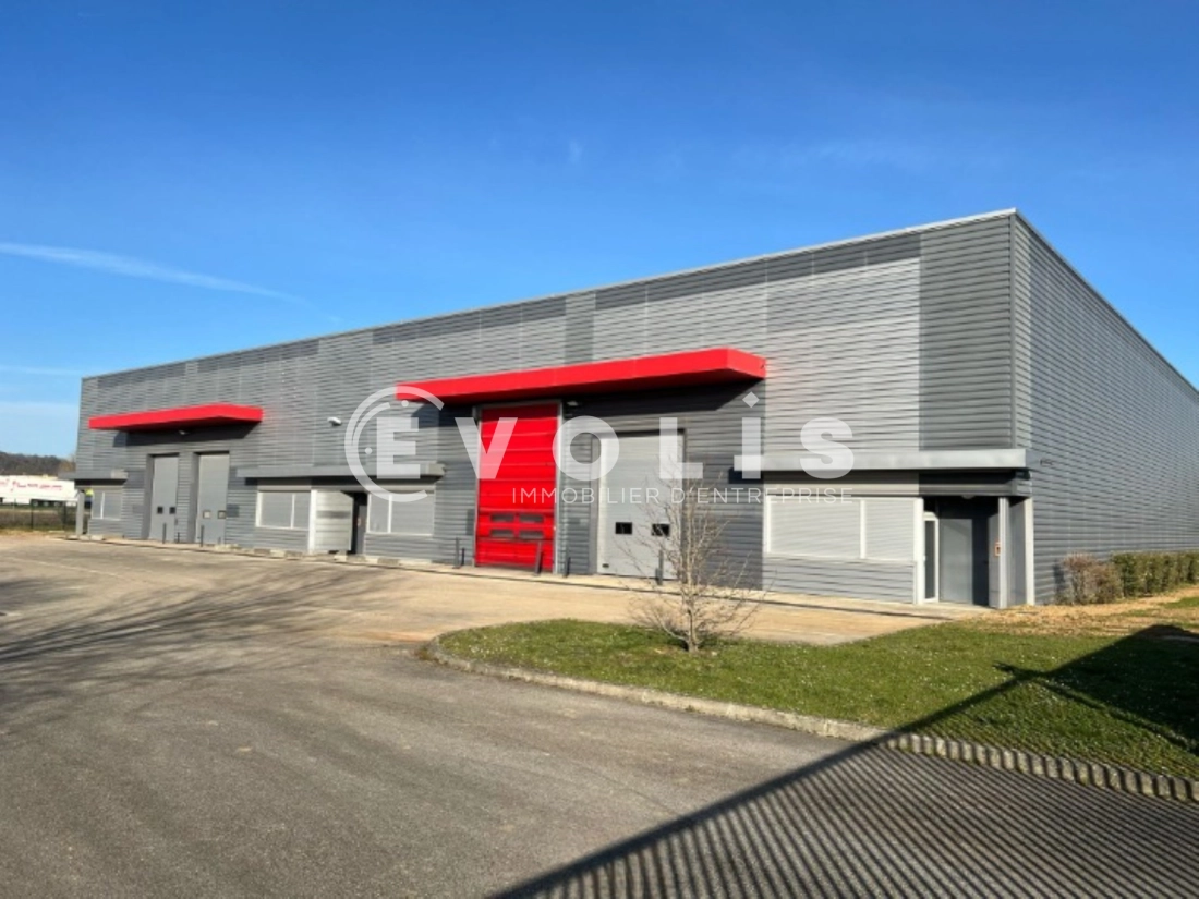 Photo 1 – location Entrepôts / activités	DAGNEUX (01120)