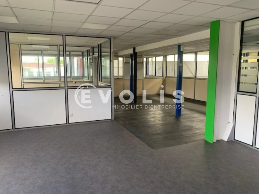 Photo 9 – location Entrepôts / activités	CHAPONOST (69630)