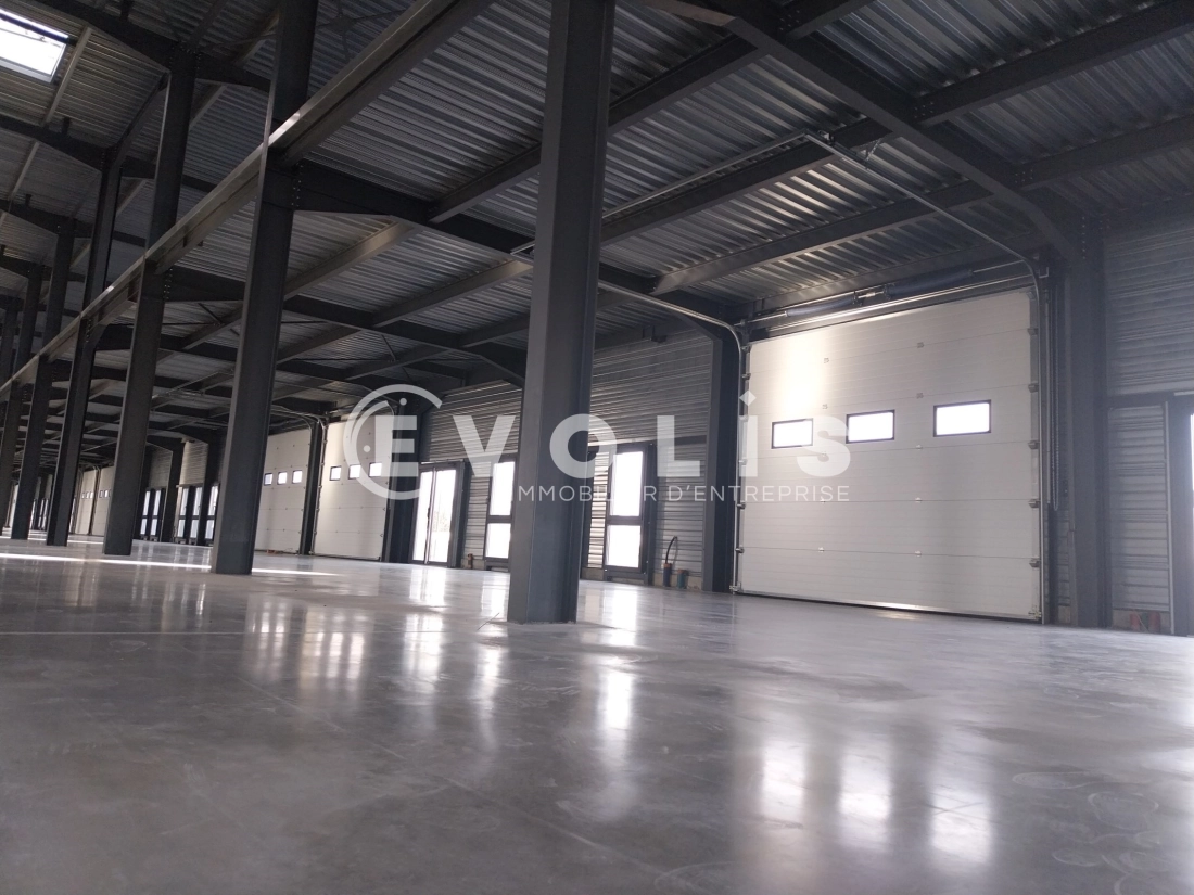 Photo 9 – location Entrepôts / activités	BOURGOIN JALLIEU (38300)