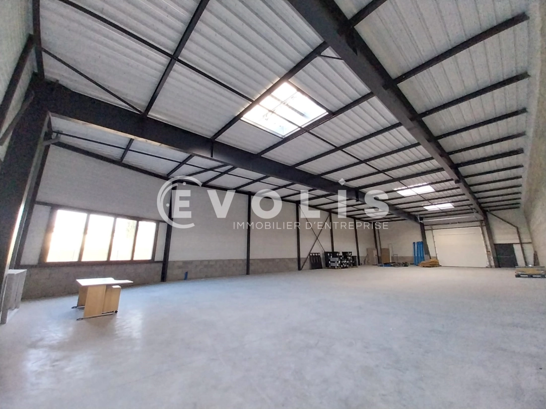 Photo 5 – vente Entrepôts / activités	SAINT ALBAN DE ROCHE (38080)