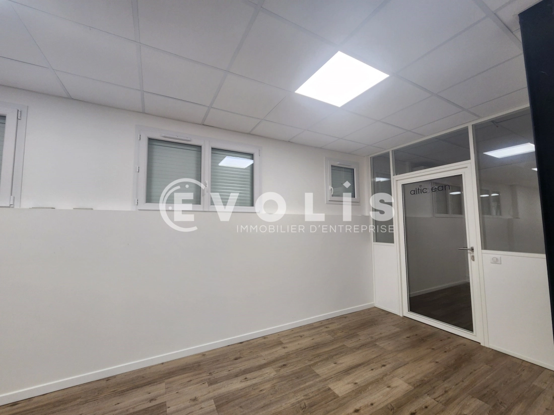 Photo 6 – vente Entrepôts / activités	GIVORS (69700)