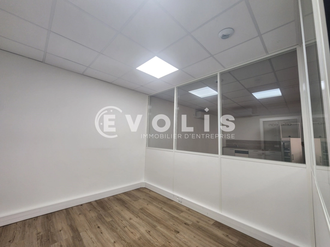 Photo 11 – vente Entrepôts / activités	GIVORS (69700)