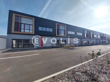 Photo 1 – location Entrepôts / activités	SAINT QUENTIN FALLAVIER (38070)