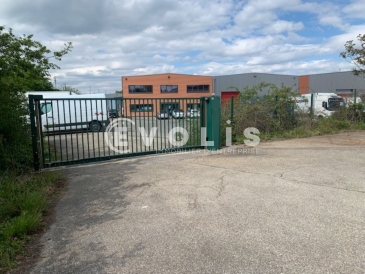 Photo 1 – location Entrepôts / activités	CHAPONOST (69630)