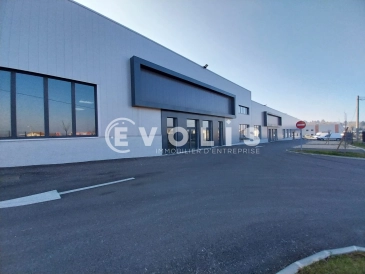 Photo 1 – vente Entrepôts / activités	SAINT ALBAN DE ROCHE (38080)