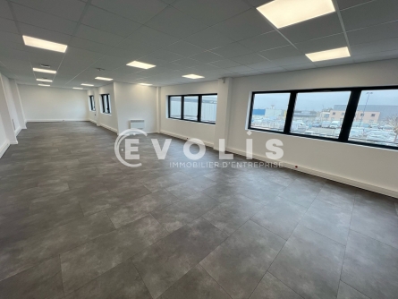 Photo 8 – location Entrepôts / activités	COLOMBIER SAUGNIEU (69124)