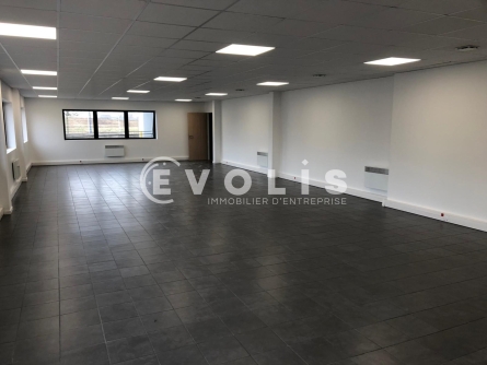 Photo 11 – location Entrepôts / activités	COLOMBIER SAUGNIEU (69124)