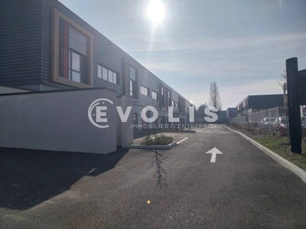 Photo 3 – location Entrepôts / activités	SAINT QUENTIN FALLAVIER (38070)