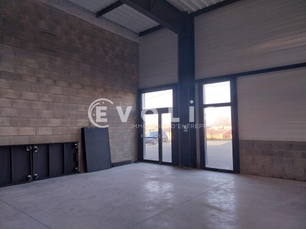 Photo 6 – vente Entrepôts / activités	SAINT ALBAN DE ROCHE (38080)